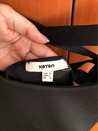 xl Beden Kolsuz, sırt dekolteli, belden oturan çan elbise