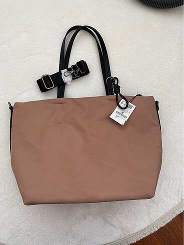  Beden Stradivarius çanta