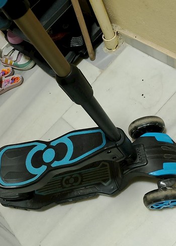 Koyu Mavi Çocuk Scooterı - Görsel 3