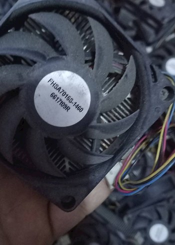 Siyah Bilgisayar İşlemci Soğutucu Fanları - Görsel 3