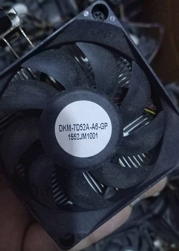 Siyah Bilgisayar İşlemci Soğutucu Fanları - Görsel 2