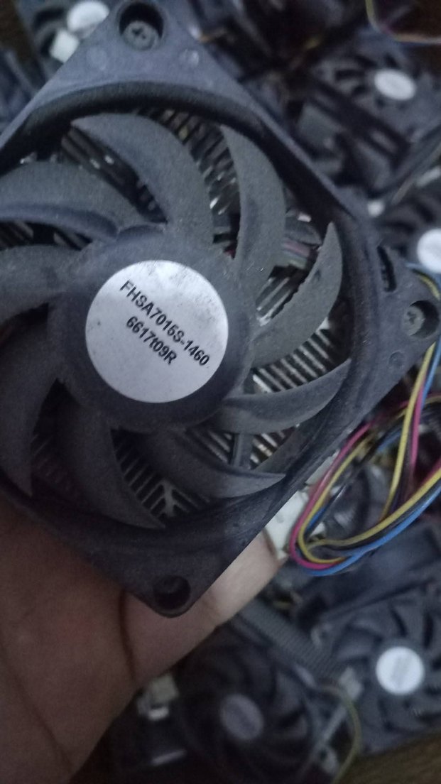 Siyah Bilgisayar İşlemci Soğutucu Fanları - Görsel 3