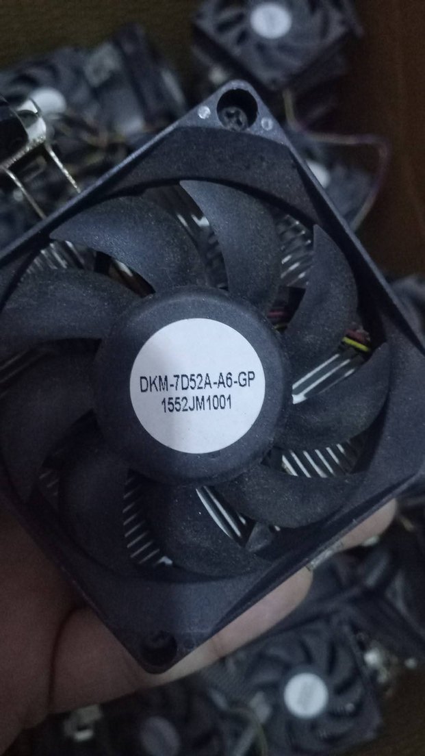 Siyah Bilgisayar İşlemci Soğutucu Fanları - Görsel 2