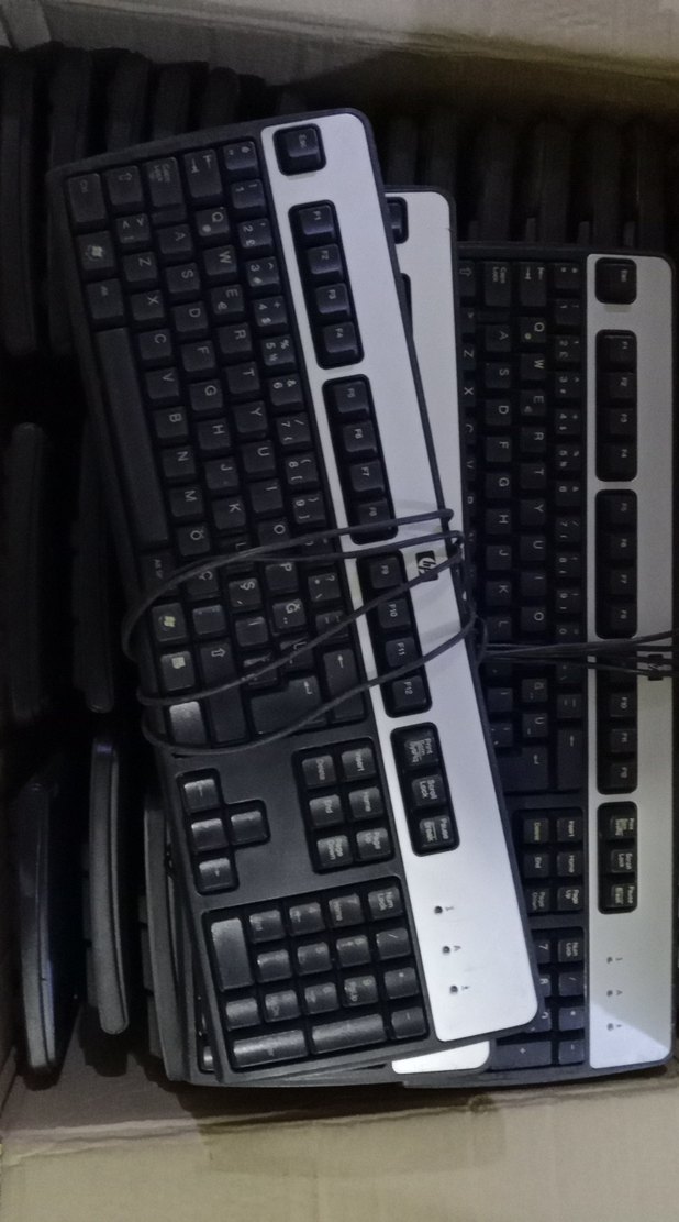 100 adet stoklu HP PS2 girişli Klavye - Görsel 2