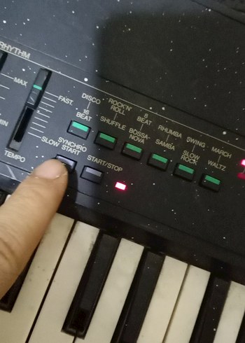 Yamaha Portatone Elektronik Klavye - Görsel 3