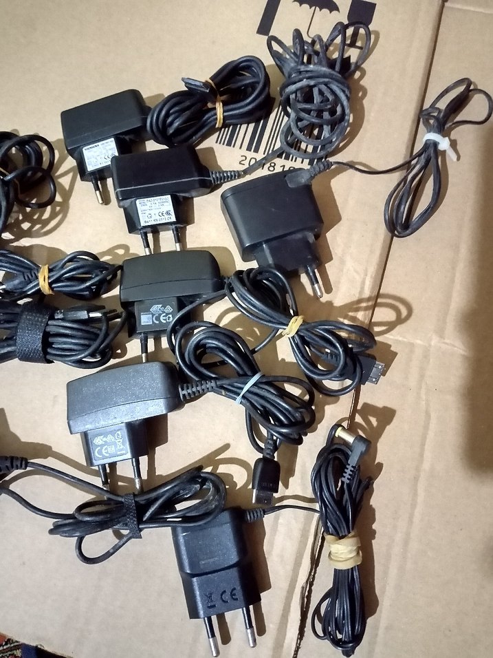 10 adet sağlam şarj cihazları çalışıyor - Görsel 2