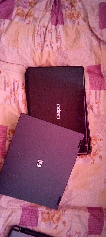 İki adet Arızalı Laptop Parça amaçlı