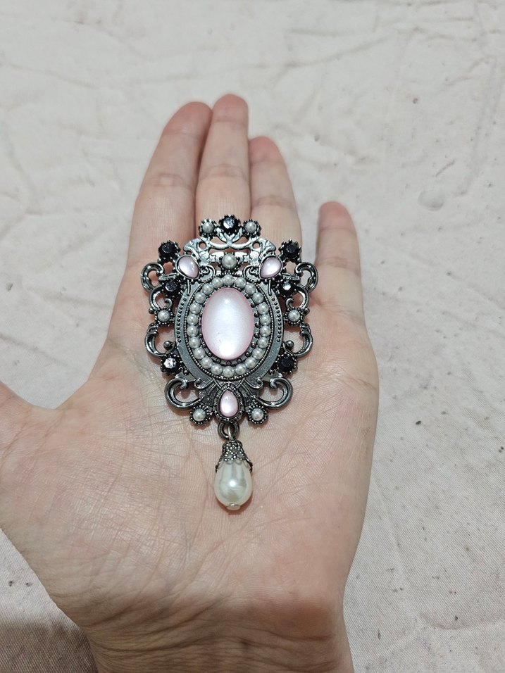 İnci Detaylı Pembe Gotik Broş - Görsel 3