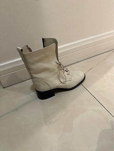 38 Beden Nine west bot