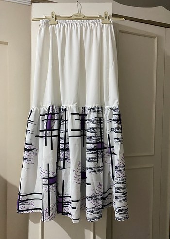 Uzun Kollu, Pilili, Yüksek Yakalı Baskılı Bluz Etek Takım - Görsel 4