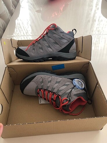 39 Beden gri Renk Orijinal sıfır hiç giyilmemiş Columbia waterproof bot