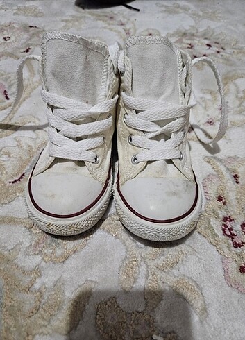 24 Beden Beyaz converse 24numara 