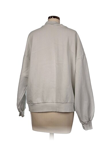 m Beden Koton Sweatshirt %70 İndirimli.