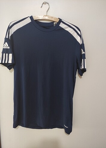 l Beden Adidas tshirt