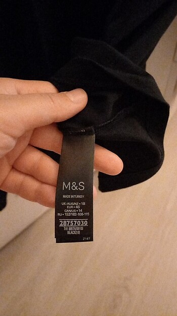 46 Beden siyah Renk Marks&spencer uzun kollu tişört 