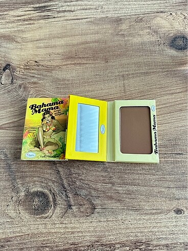  Beden Bronzer