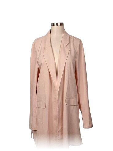 Stradivarius Blazer %70 İndirimli.