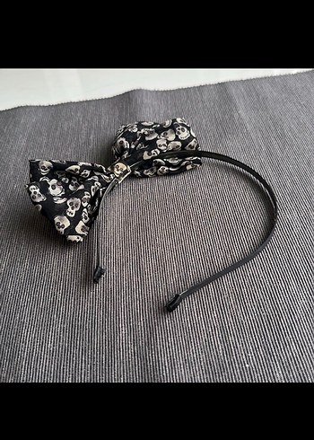 Kurukafalı Siyah Fiyonk Taç - Görsel 2