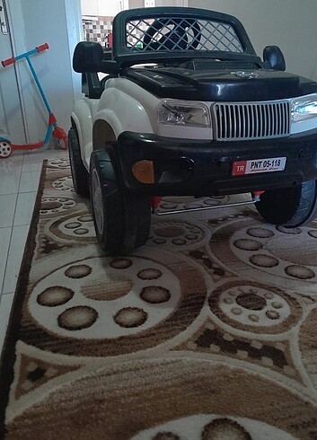 Beden Akülü araba
