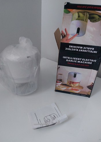 Diğer Akıllı Elektrikli Sarımsak Doğrayıcı Beyaz