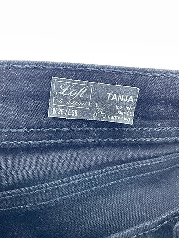 26 Beden siyah Renk Loft Jean / Kot %70 İndirimli.