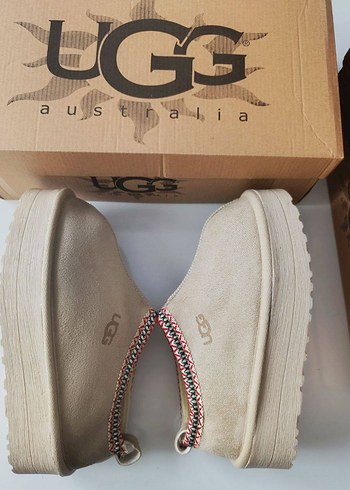 Ugg Bej UGG Kadın Dolgu Topuk Terlik