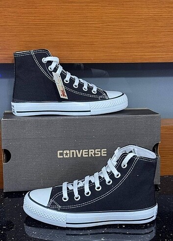 37 Beden siyah Renk Converse all star 