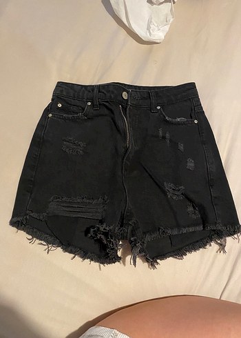 Siyah Salaş Kesim Mini Denim Şort