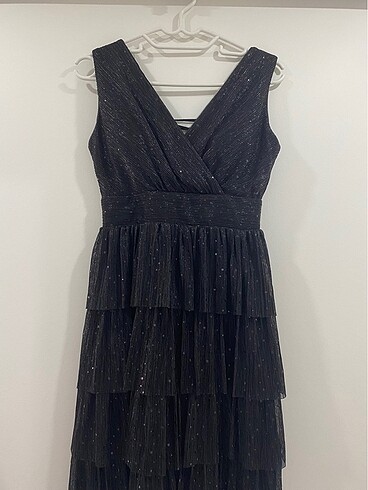 Zara pul ve baglama detayli elbise