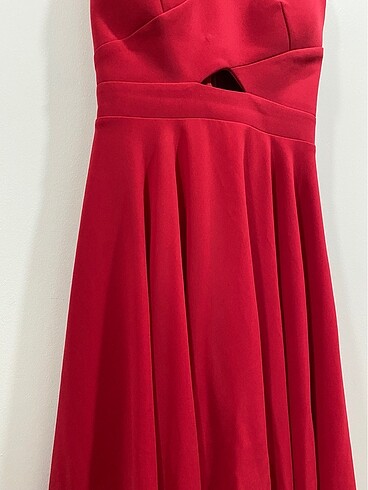 pencere detayli kirmizi elbise - Görsel 6