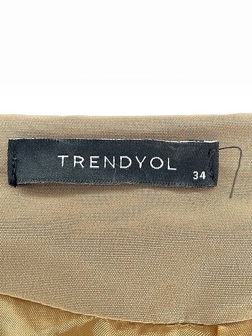 34 Beden çeşitli Renk Trendyol & Milla Trenchcoat %70 İndirimli.