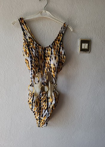 Diğer leopar desenli mayo