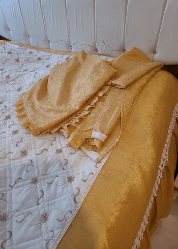 İşlemeli Beyaz Parlak Yatak Örtüsü - Görsel 7