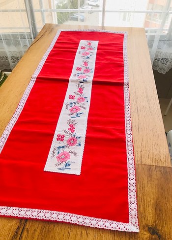 Nakışlı Kırmızı Masa Örtüsü runner - Görsel 2