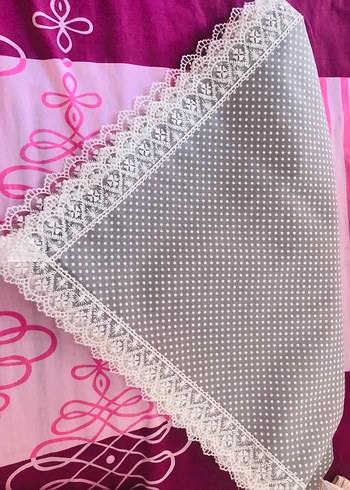 Nakışlı Gri ve Pembe Masa Örtüsü - Görsel 3