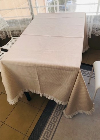 Nakışlı  Krem Masa Örtüsü Dantelli Kenar - Görsel 3