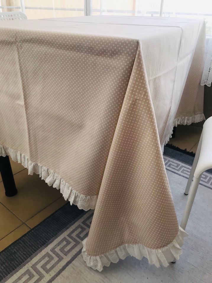 Nakışlı  Krem Masa Örtüsü Dantelli Kenar - Görsel 2