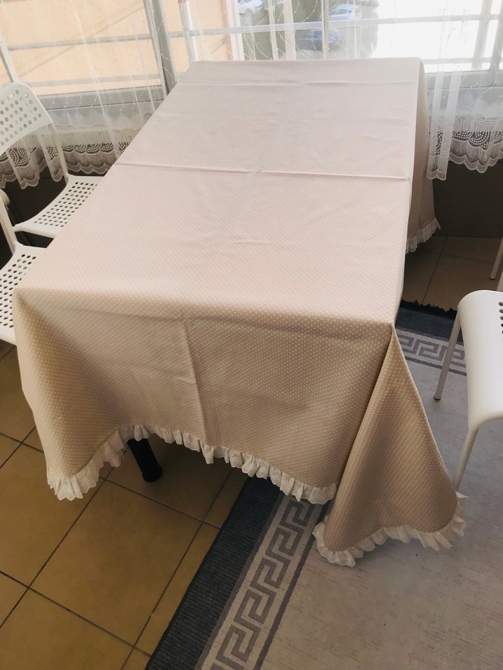 Nakışlı  Krem Masa Örtüsü Dantelli Kenar - Görsel 3