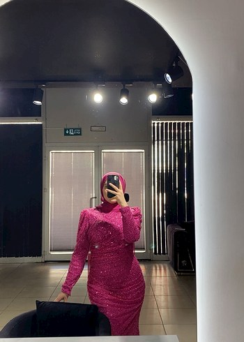 Abiye Parlak Pembe Uzun Kollu Drapeli Abiye Elbise