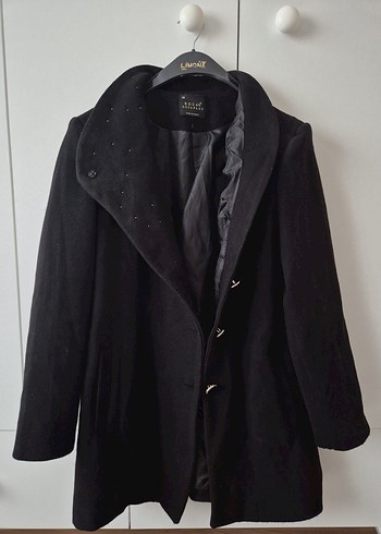 Nakışlı Siyah Kadın Kaban - Görsel 3