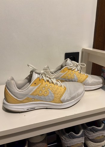 Nike Beyaz Spor Ayakkabı - Görsel 2