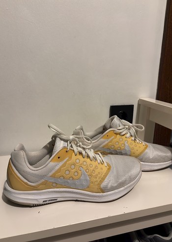 Nike Beyaz Spor Ayakkabı - Görsel 3