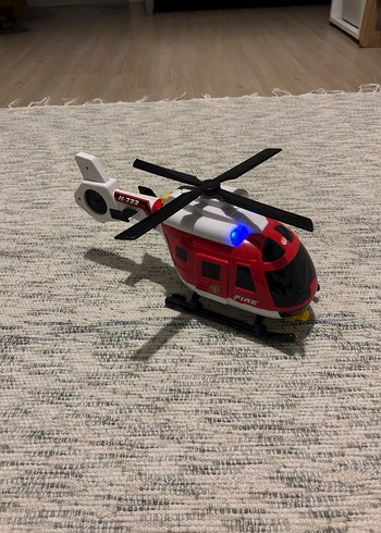 Kırmızı Oyuncak Helikopter - Görsel 4
