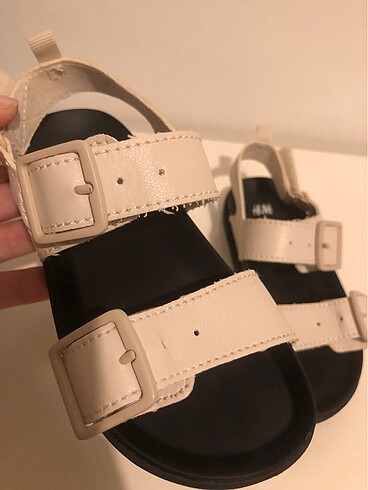 27 Beden H&M Çocuk Sandalet