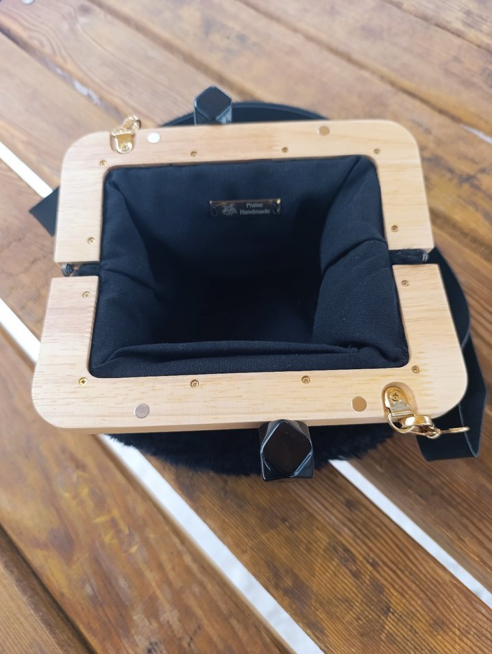 Kürk Detaylı Siyah Kadın Omuz Çantası - Görsel 2