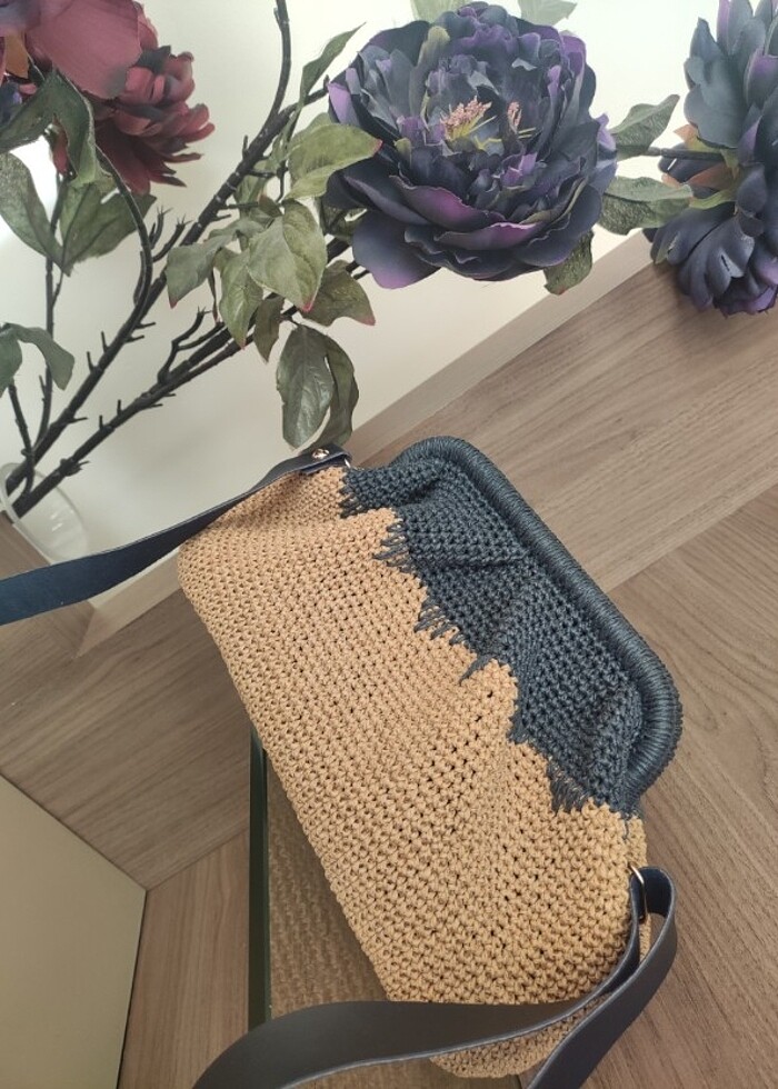 Burslu canta - Görsel 3