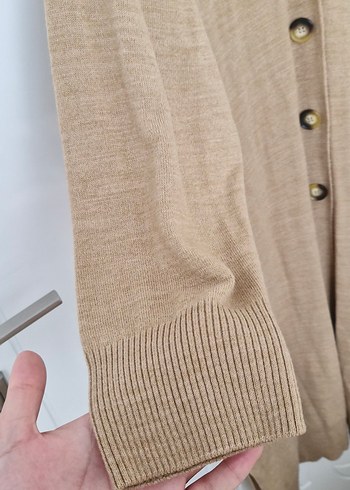 Bej Uzun Kollu Düğmeli Kadın Hırka - Görsel 4