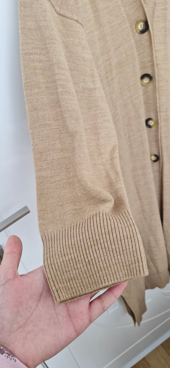 Bej Uzun Kollu Düğmeli Kadın Hırka - Görsel 4