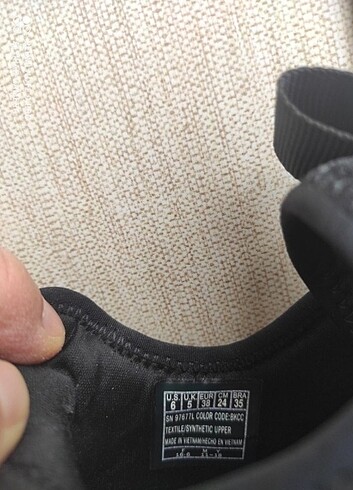 38 Beden siyah Renk orijinal Skechers