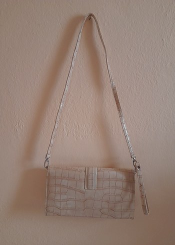 Bej Deri Yılan Desenli Tokalı Kadın Çanta - Görsel 2